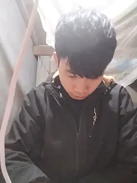 Nhyy_xx live sex cam