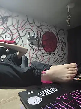 CharlotteKravizz's cam snapshot