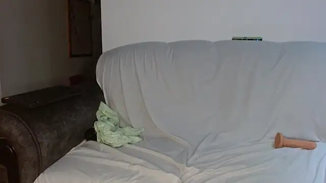 violeta_aniston's cam snapshot