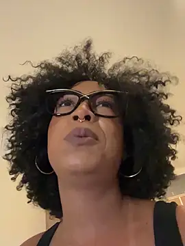 dianagolley420's cam snapshot