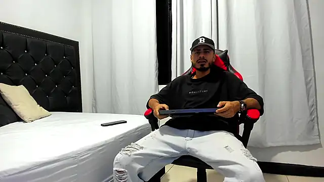 MatthewCullen live sex cam