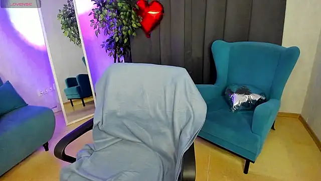 little__isabel's cam snapshot