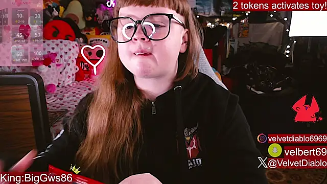 VelvetDiablo live sex cam