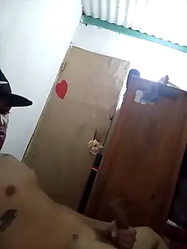 james_levi18's cam snapshot