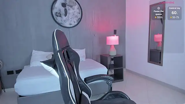 charlottee27_'s cam snapshot