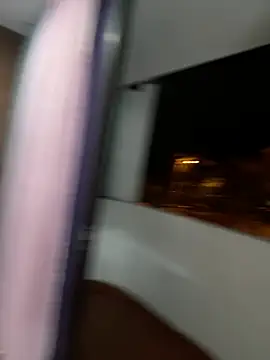 Roxy_rousse01's cam snapshot