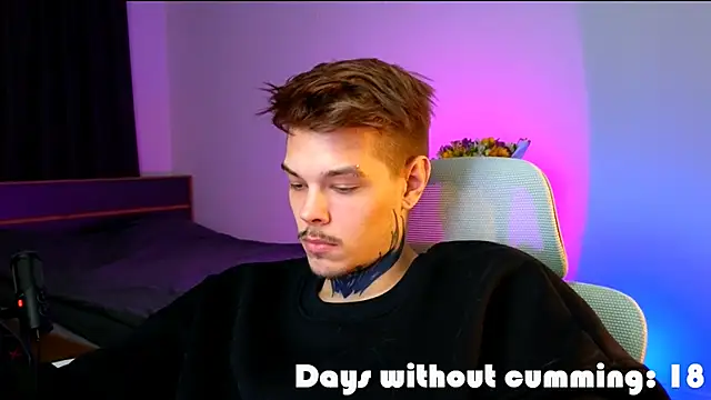 DENIS_HERE's cam snapshot