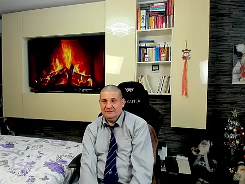 SpartacusDaddy48's cam snapshot