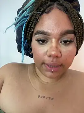 AlahiaFrequency's cam snapshot