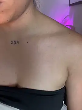 alisaa_jhons1's cam snapshot