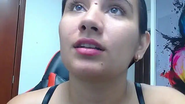 Maylin_horny19's cam snapshot