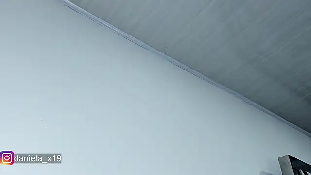 Daniela_x19's cam snapshot