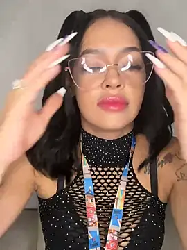 Lylyyy01's cam snapshot