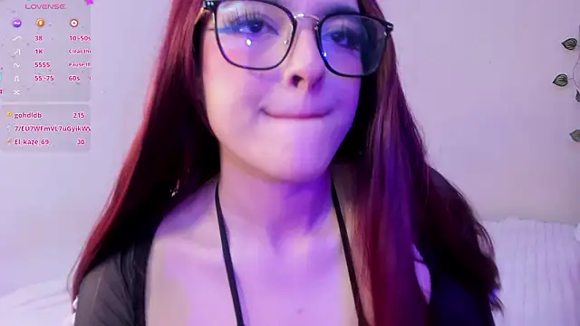 Anastasia1213's cam snapshot