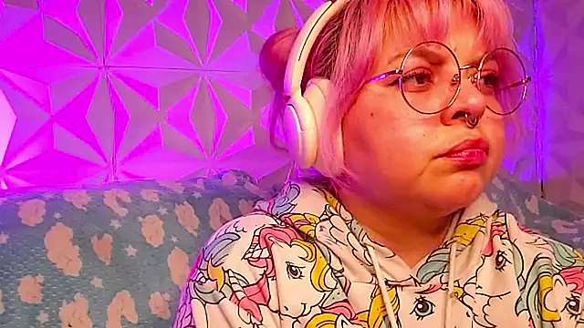 Satyn_doll live sex cam