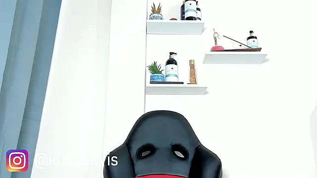 Kloe-squirts's cam snapshot