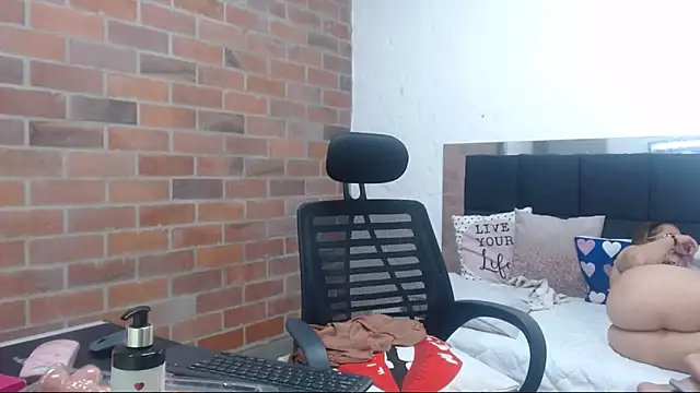 samantha__karolstone live sex cam