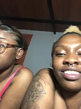 The_wickles_4443 live sex cam