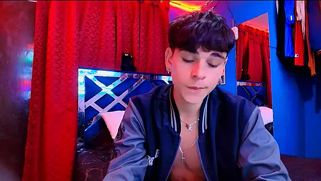 Luke_Howland live sex cam