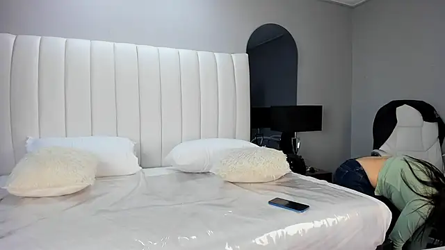 CharlotteAshford's cam snapshot