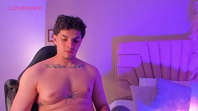 Axel_Creed live sex cam