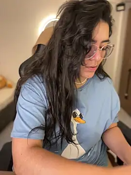 Lia_flowers live sex cam