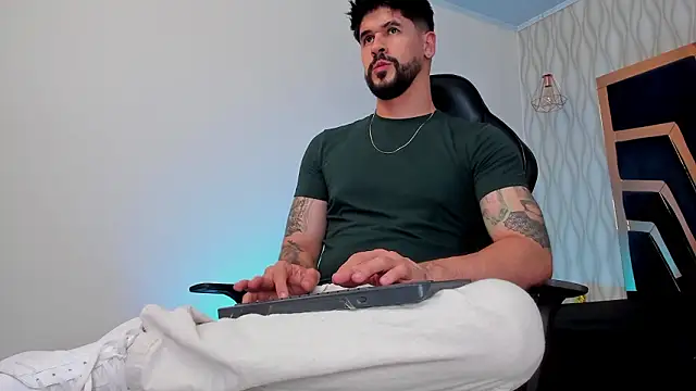 Petesevans live sex cam