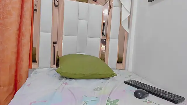 kimberly_xoxo_3's cam snapshot