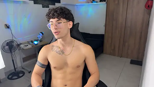 Kisan_Smith live sex cam