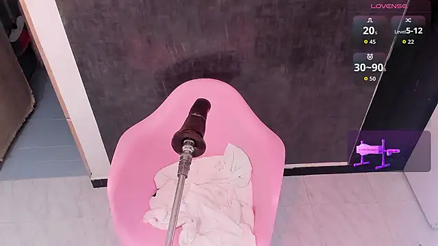 sharlotthe_bigass's cam snapshot