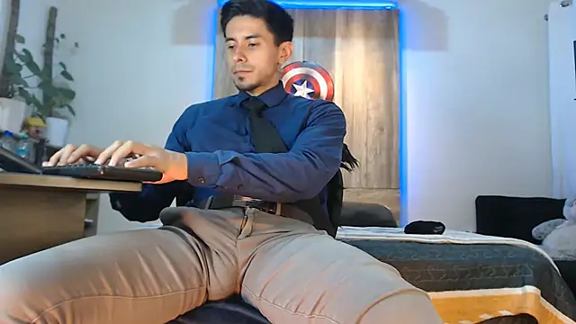 Andrew_4_ live sex cam