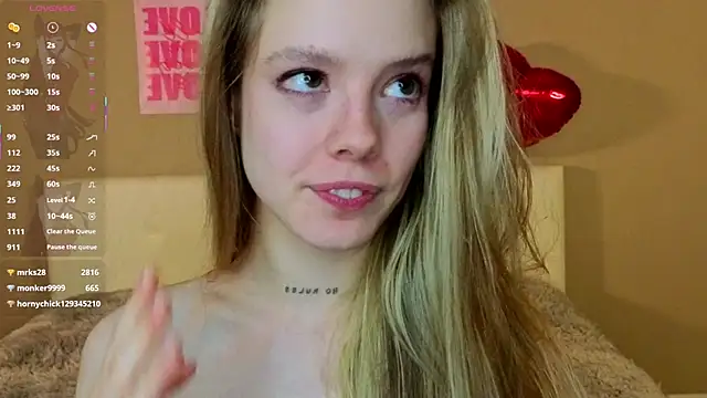 TiffinyMergist live sex cam