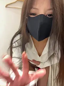 Carlin-yiyi live sex cam