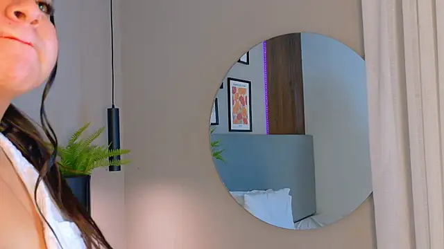 SaraHalls's cam snapshot