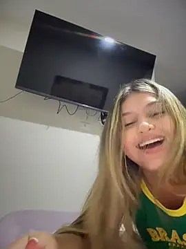 lunablossom_ live sex cam