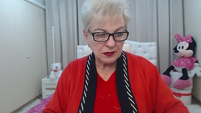 KayleSmoll's cam snapshot