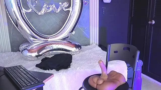 haileycat's cam snapshot