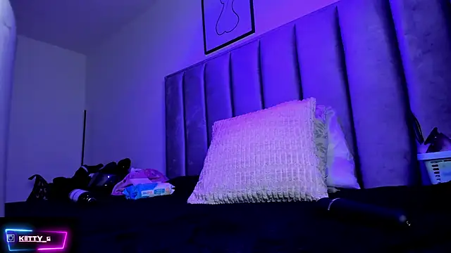 Kitty_Gang's cam snapshot