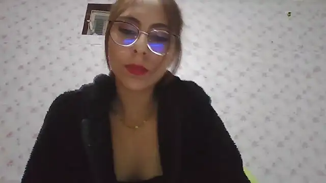 Roselingalvis13's cam snapshot