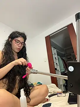 dani_bela's cam snapshot