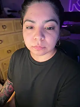 kimmiakiss22 live sex cam