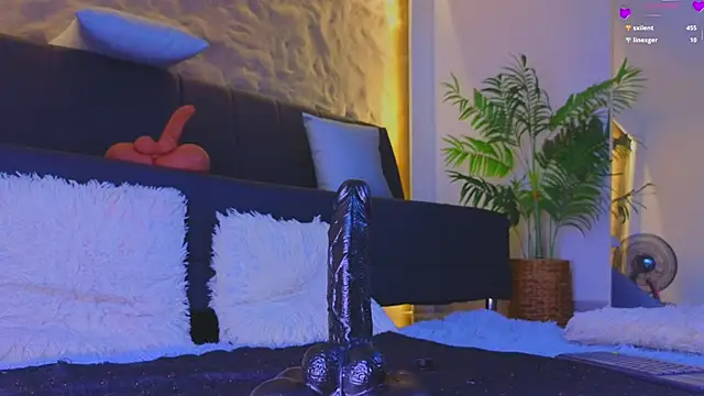 Isa__Blanc's cam snapshot