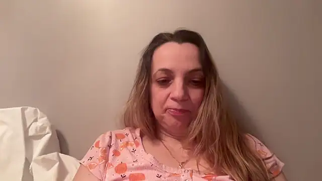 ShyFlameLive's cam snapshot