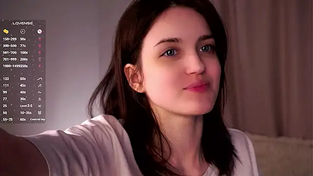 EffieHenri live sex cam