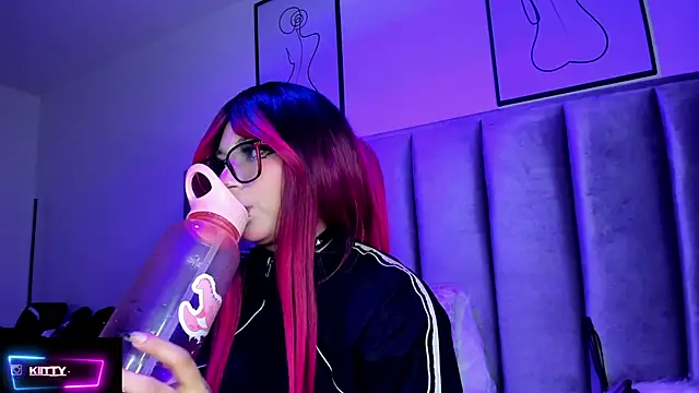 Kitty_Gang live sex cam