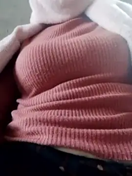 TRIEUTRIEU20's cam snapshot