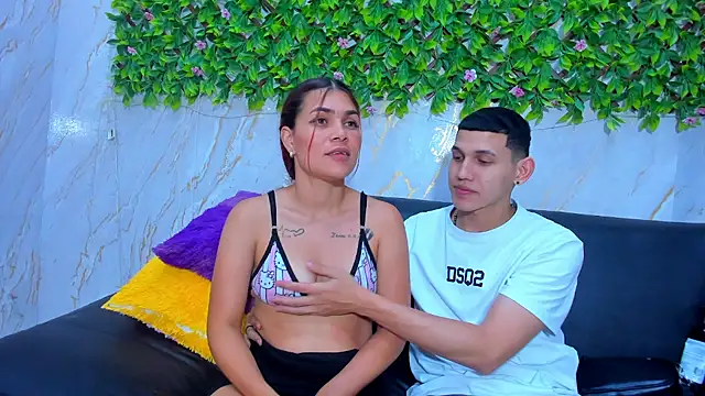 Deep_Desires_3 live sex cam