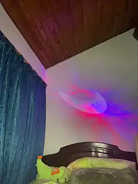 maximo_torreychelli's cam snapshot