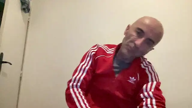 slave44nantes's cam snapshot