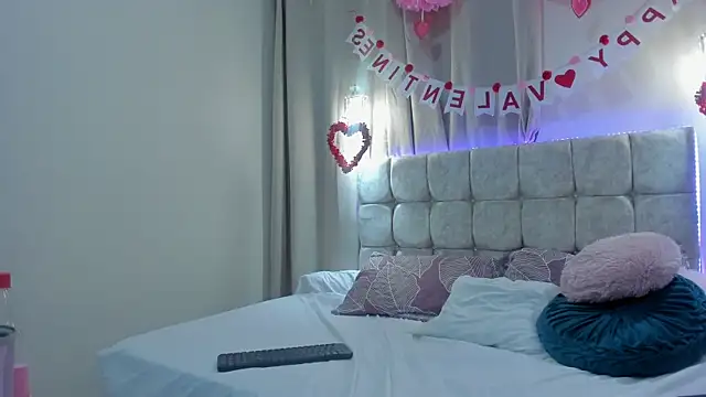 danaalamiri2's cam snapshot